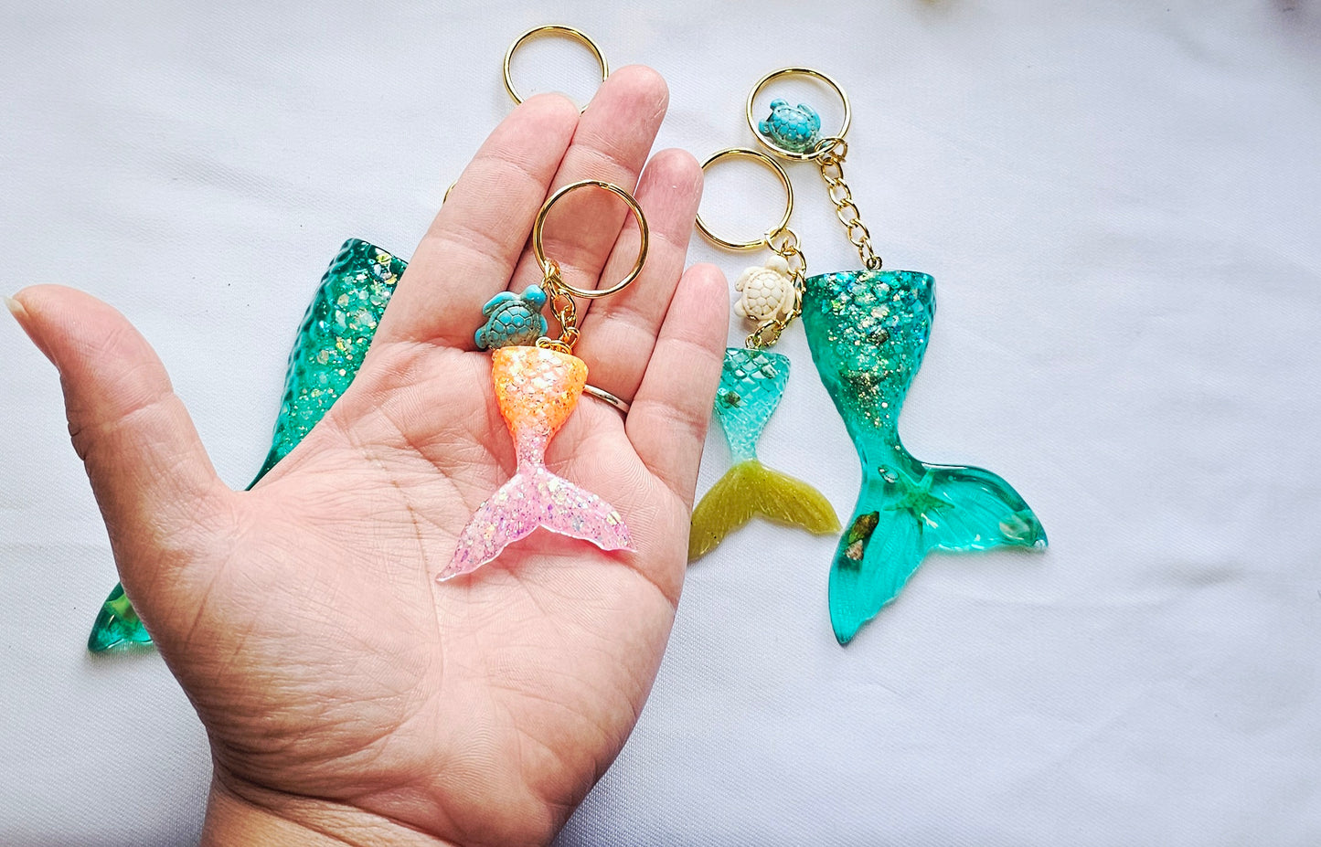 Hammer head shark/manta ray keychains