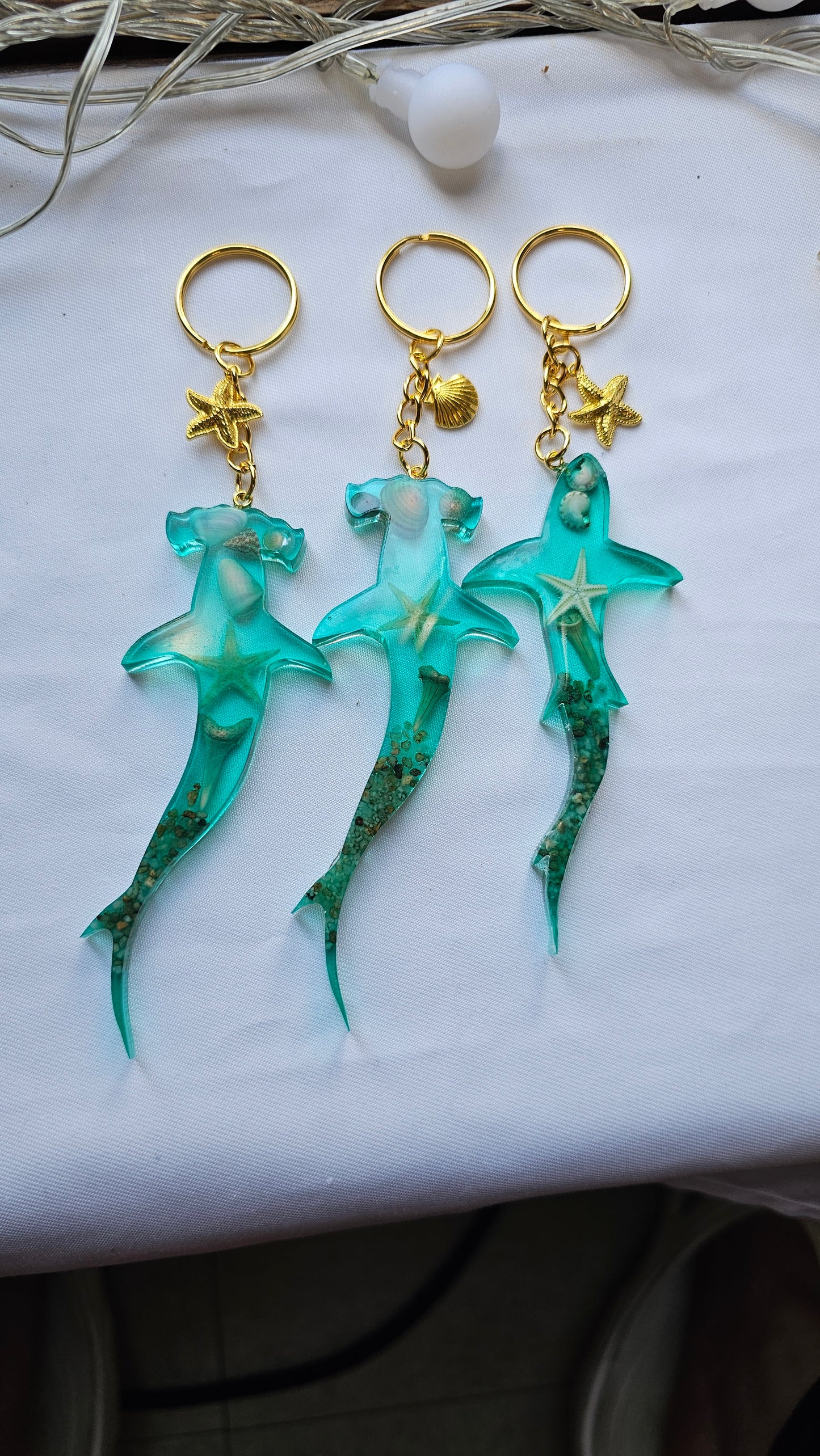 Hammer head shark/manta ray keychains