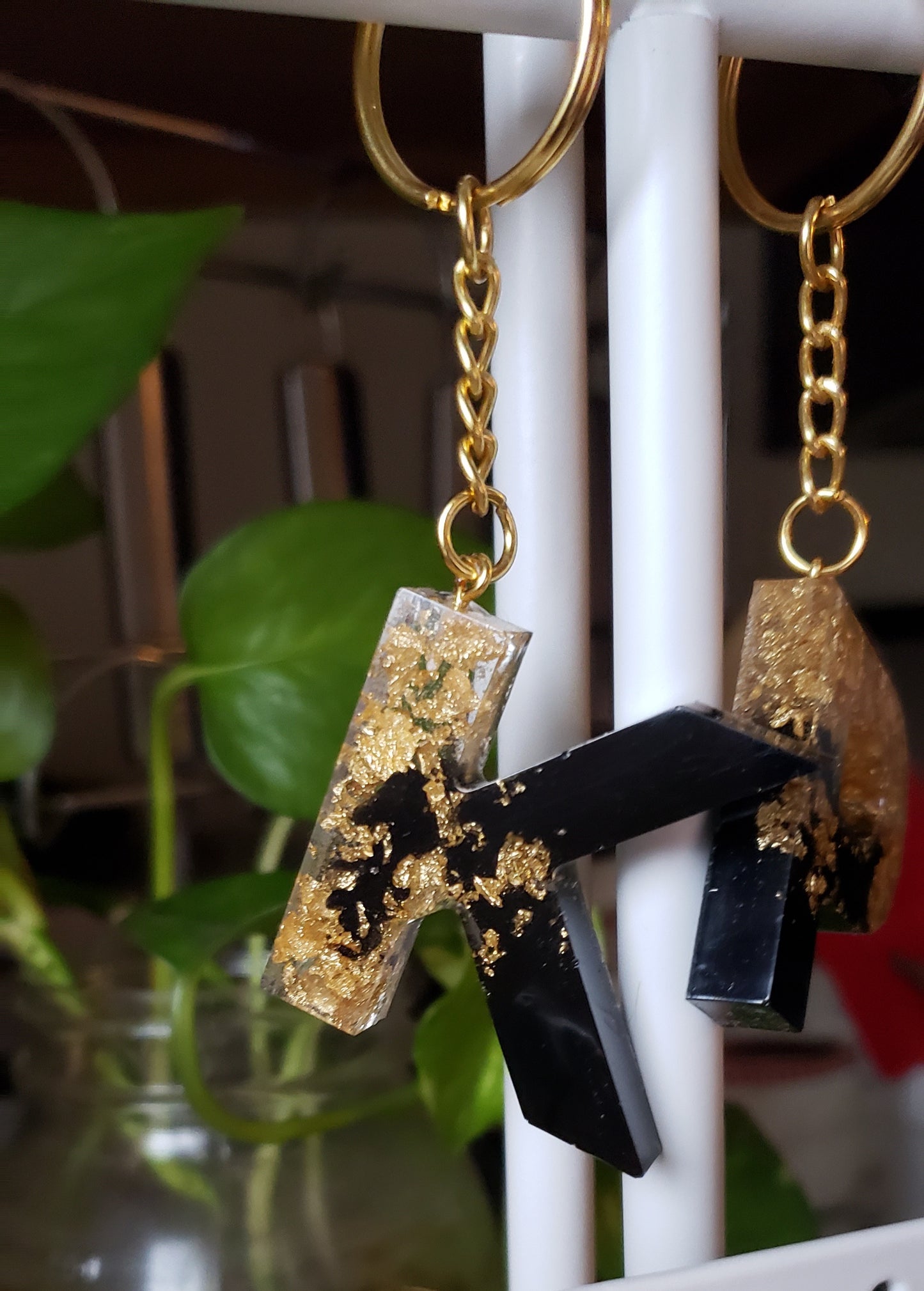 Letter Keychain/Black/Gold
