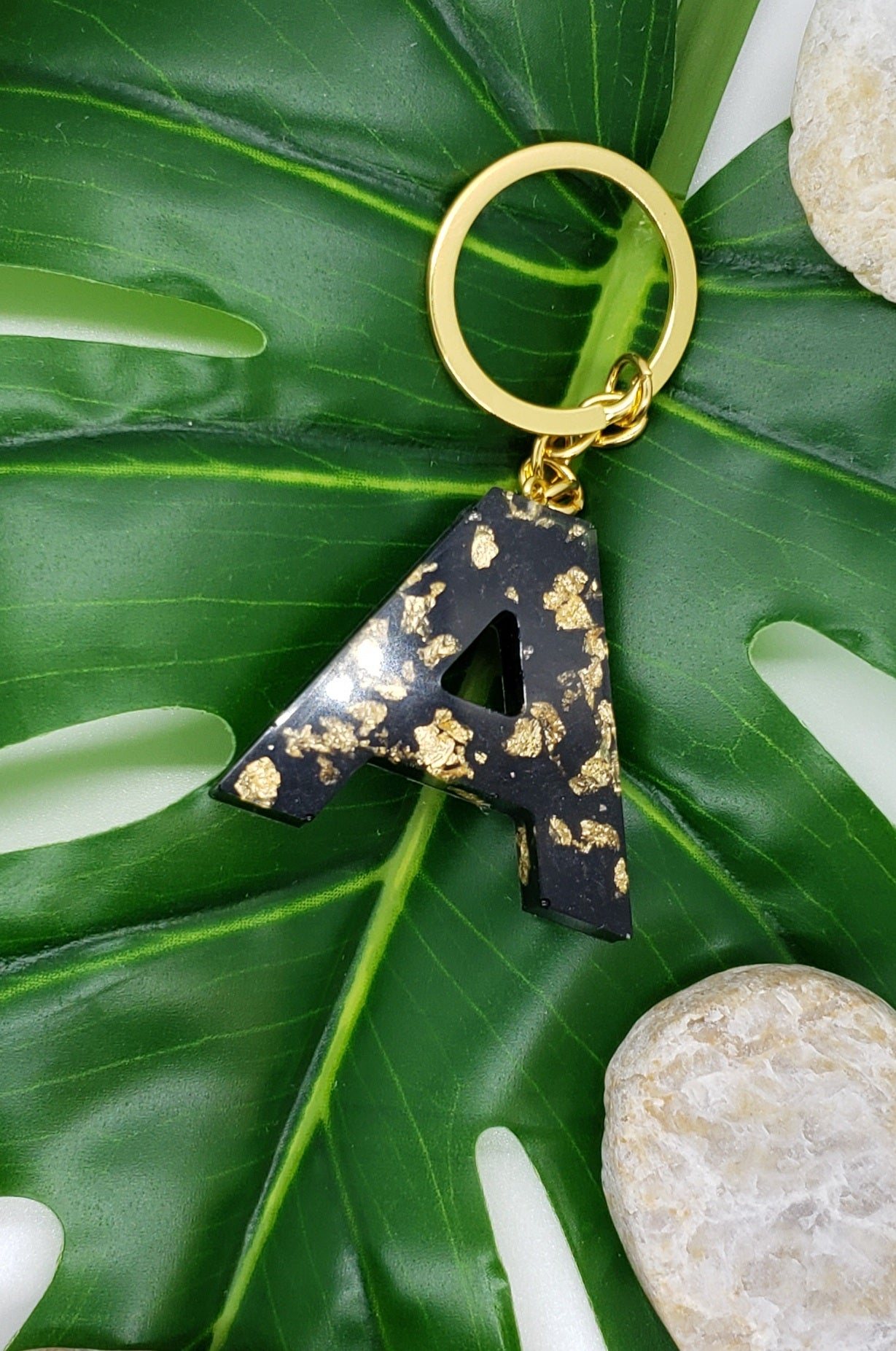 Letter Keychain/Black/Gold