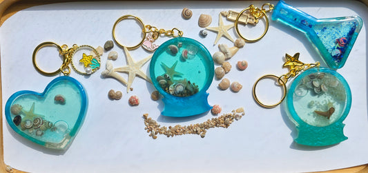 Ocean globe resin shaker keychain/handmade