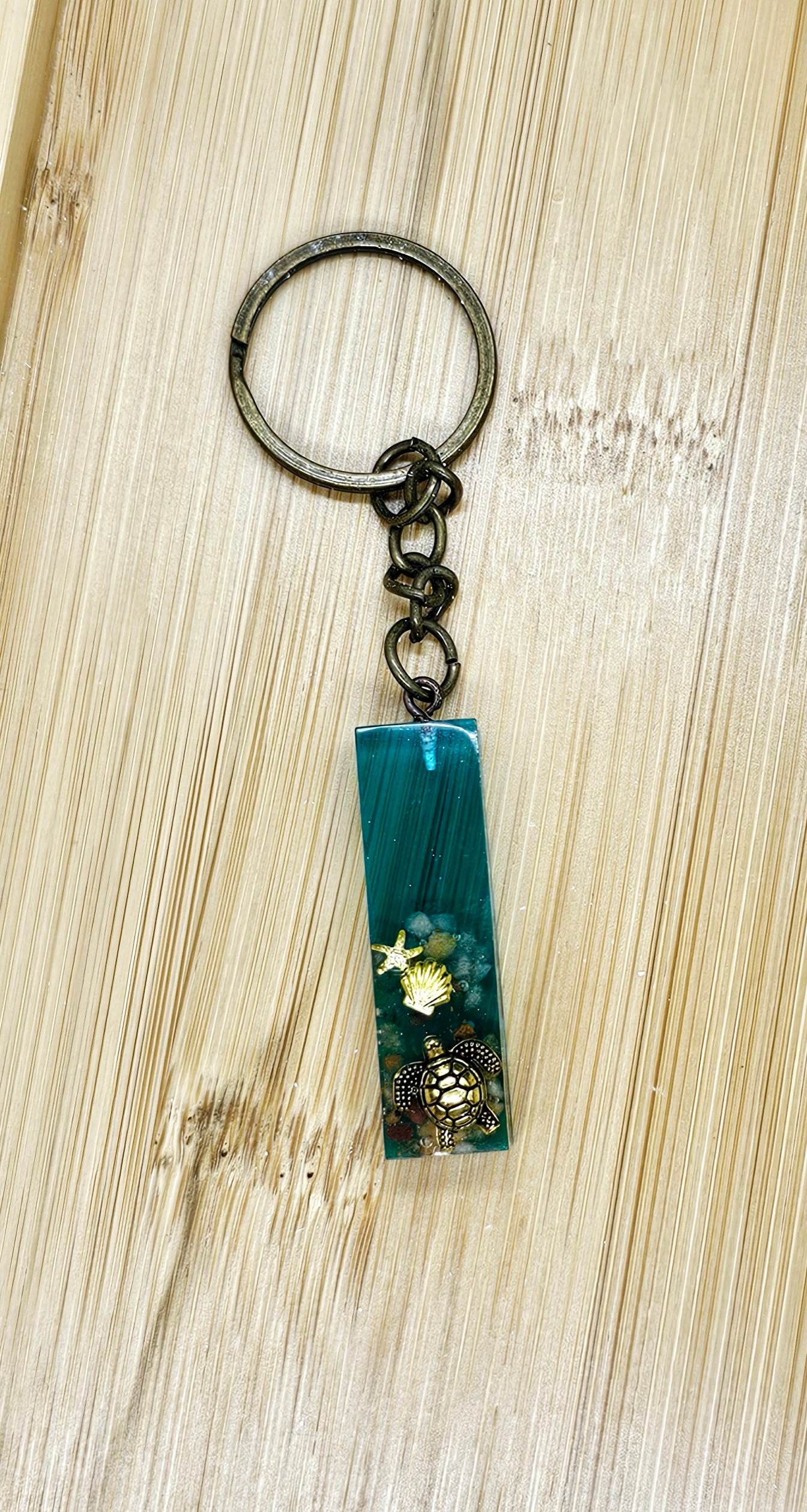 Under water letter Keychain