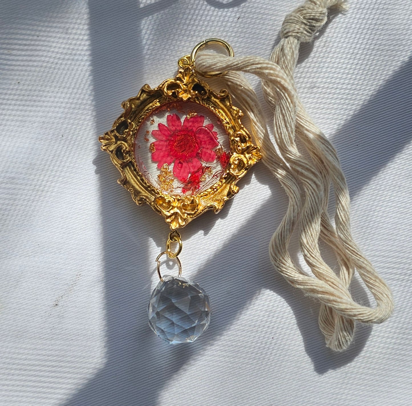 Mini Vintage frame suncatcher/keychain