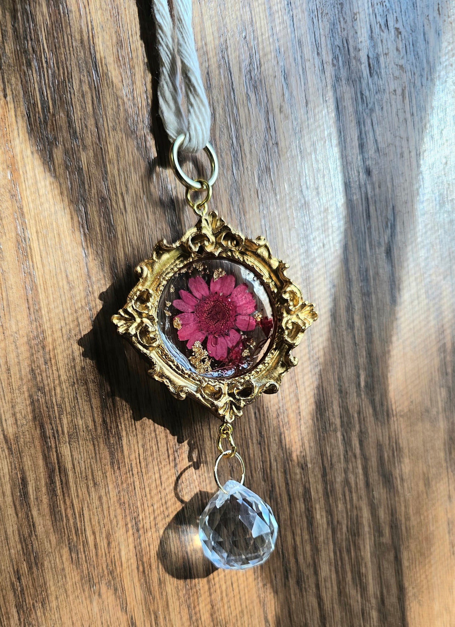 Mini Vintage frame suncatcher/keychain