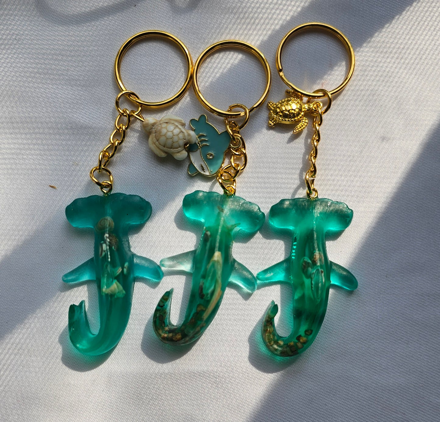 Hammer head shark/manta ray keychains